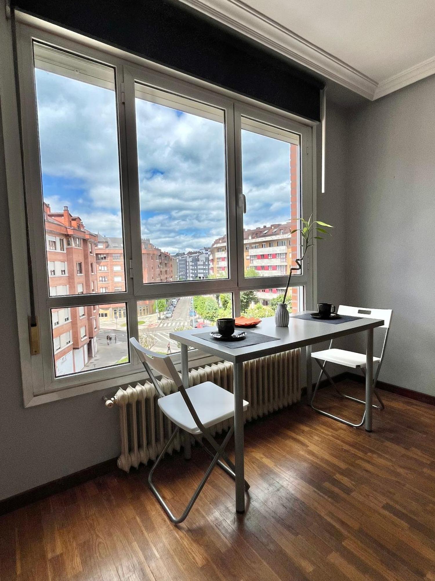 Encantador Estudio En La Florida Con Plaza De Parking * Oviede